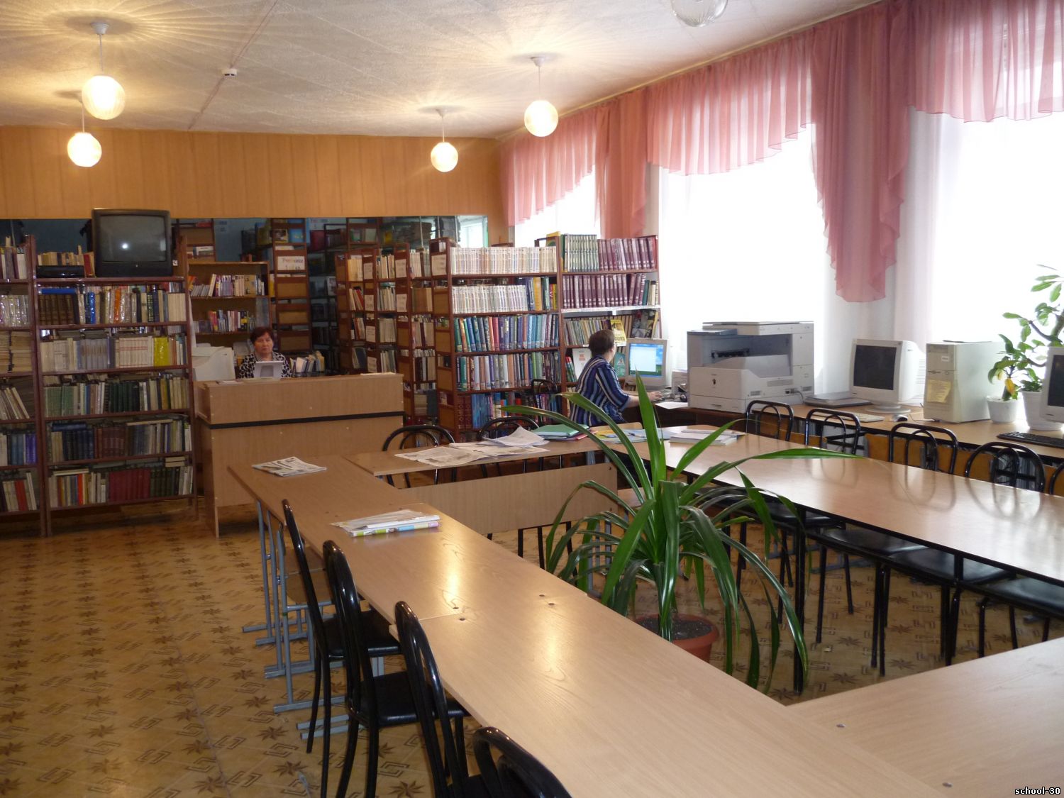 Библиотека школы