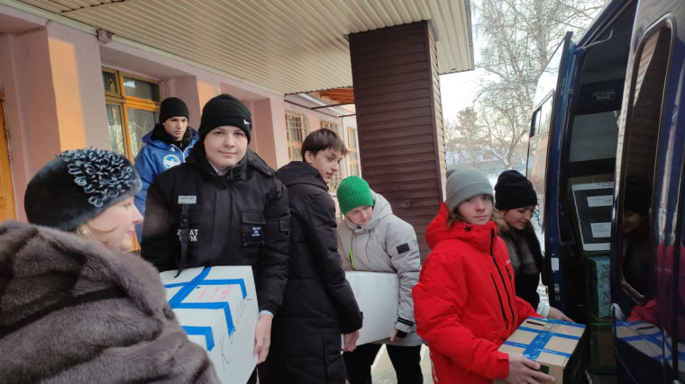 Новогодние подарки воинам СВО.